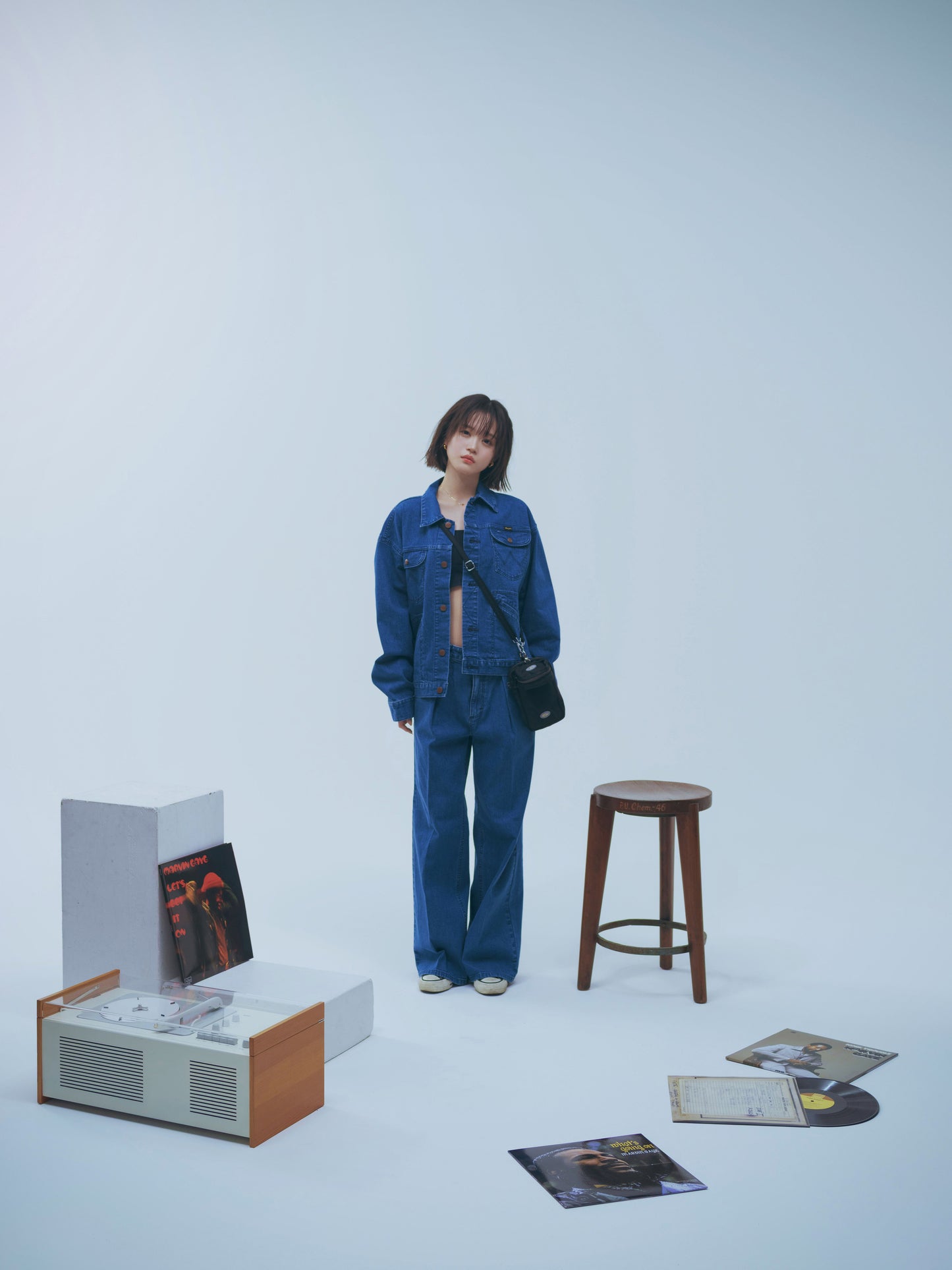 item multi strap pouch