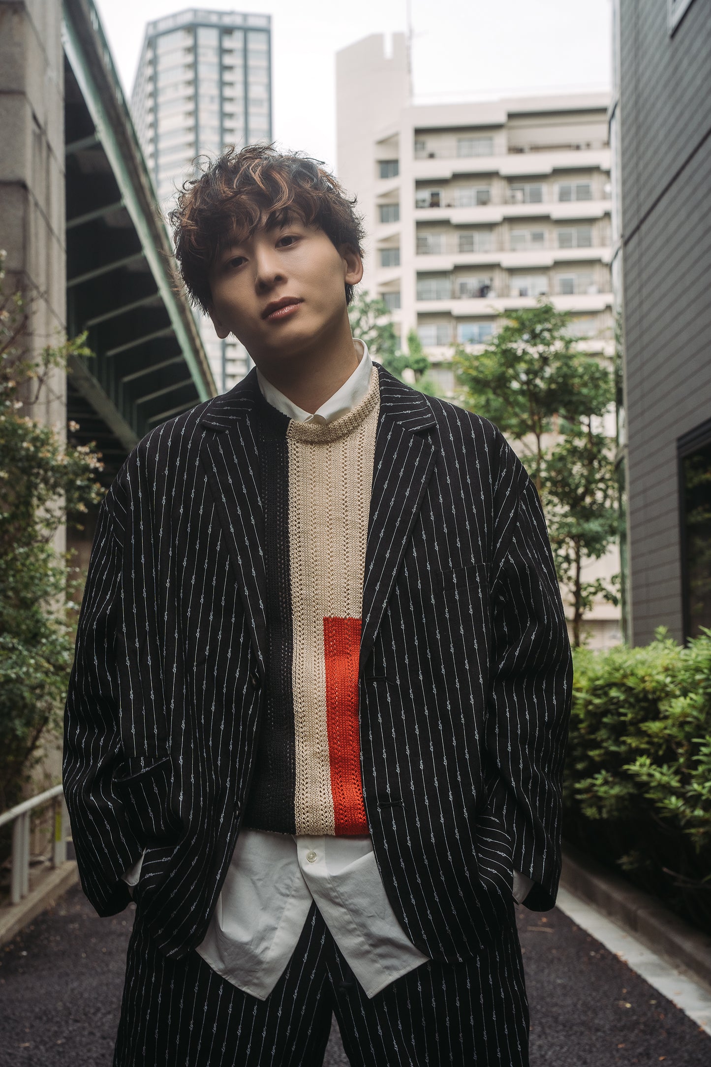 item hand writing stripe jacket (black)