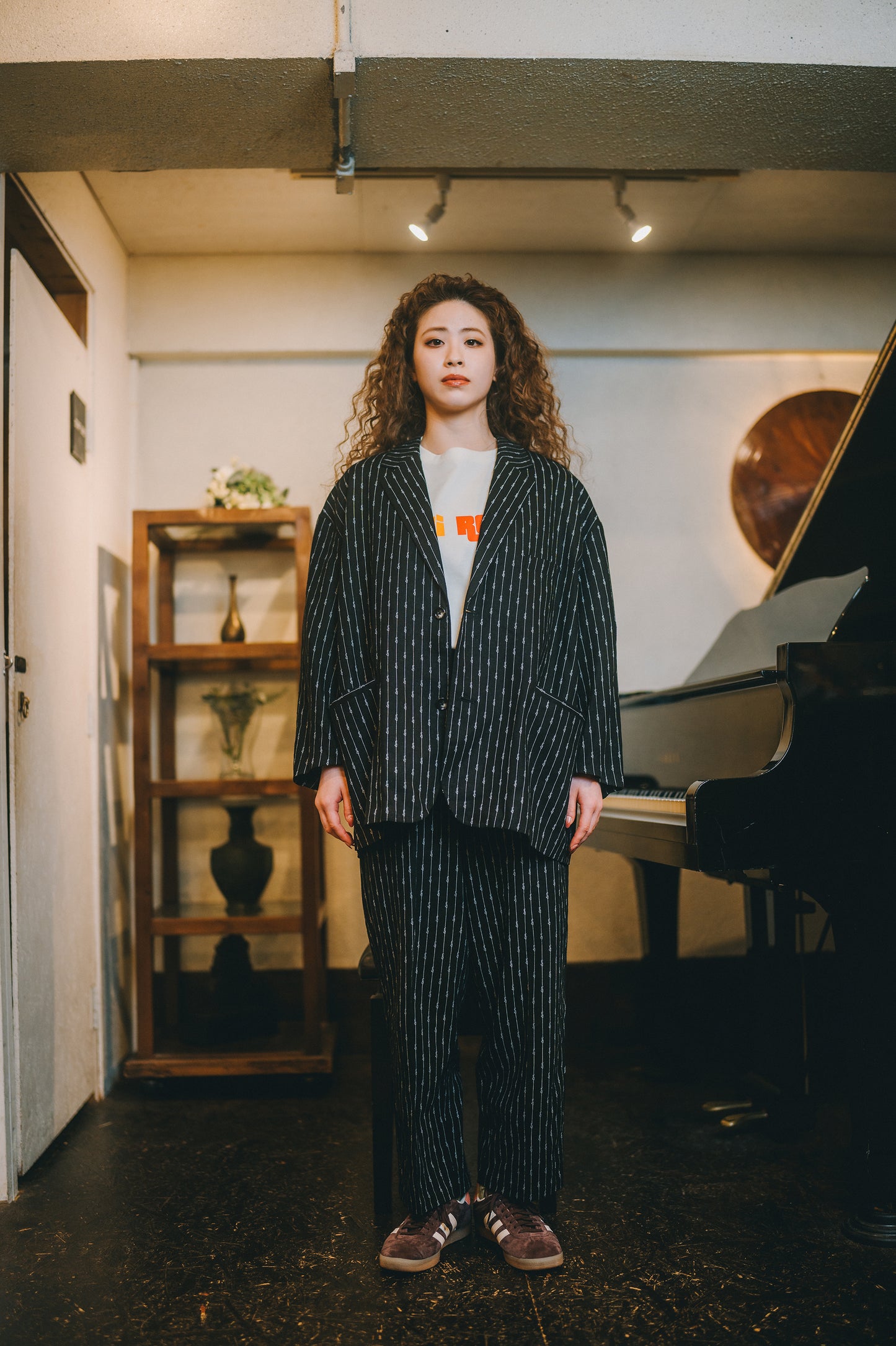 item hand writing stripe jacket (black)