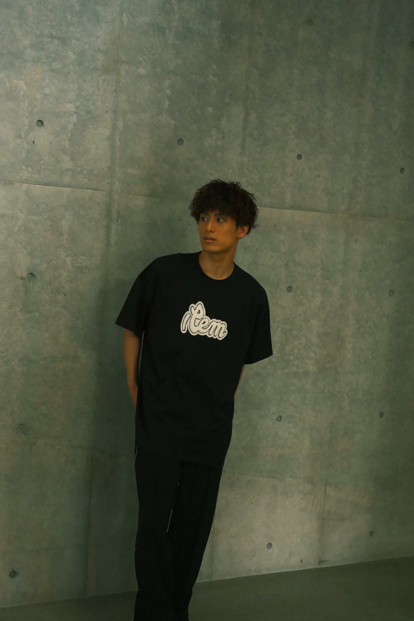 big wappen tee (black)