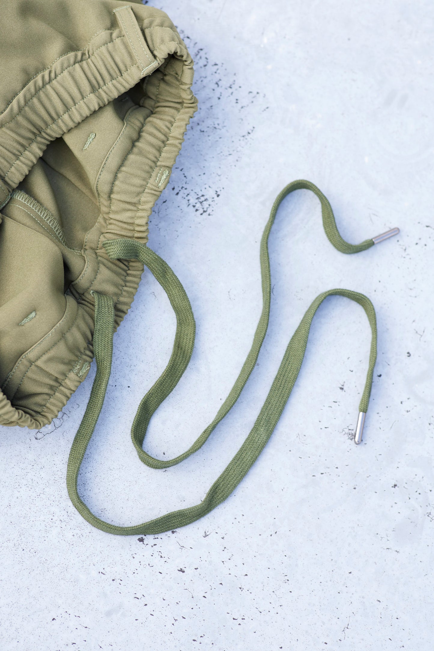 rehearsal track pants (khaki)