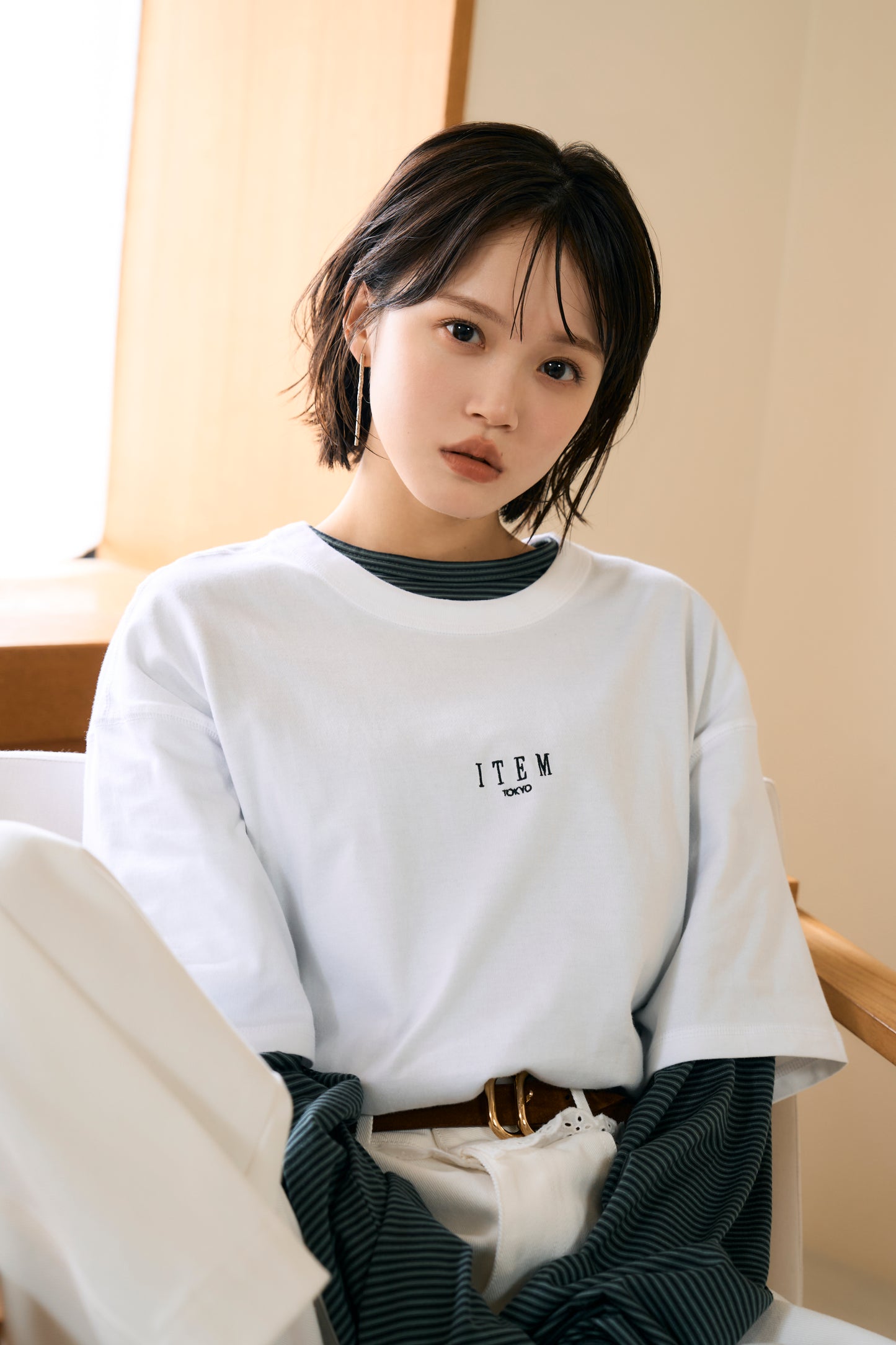 ITEM embroidery tee（white）