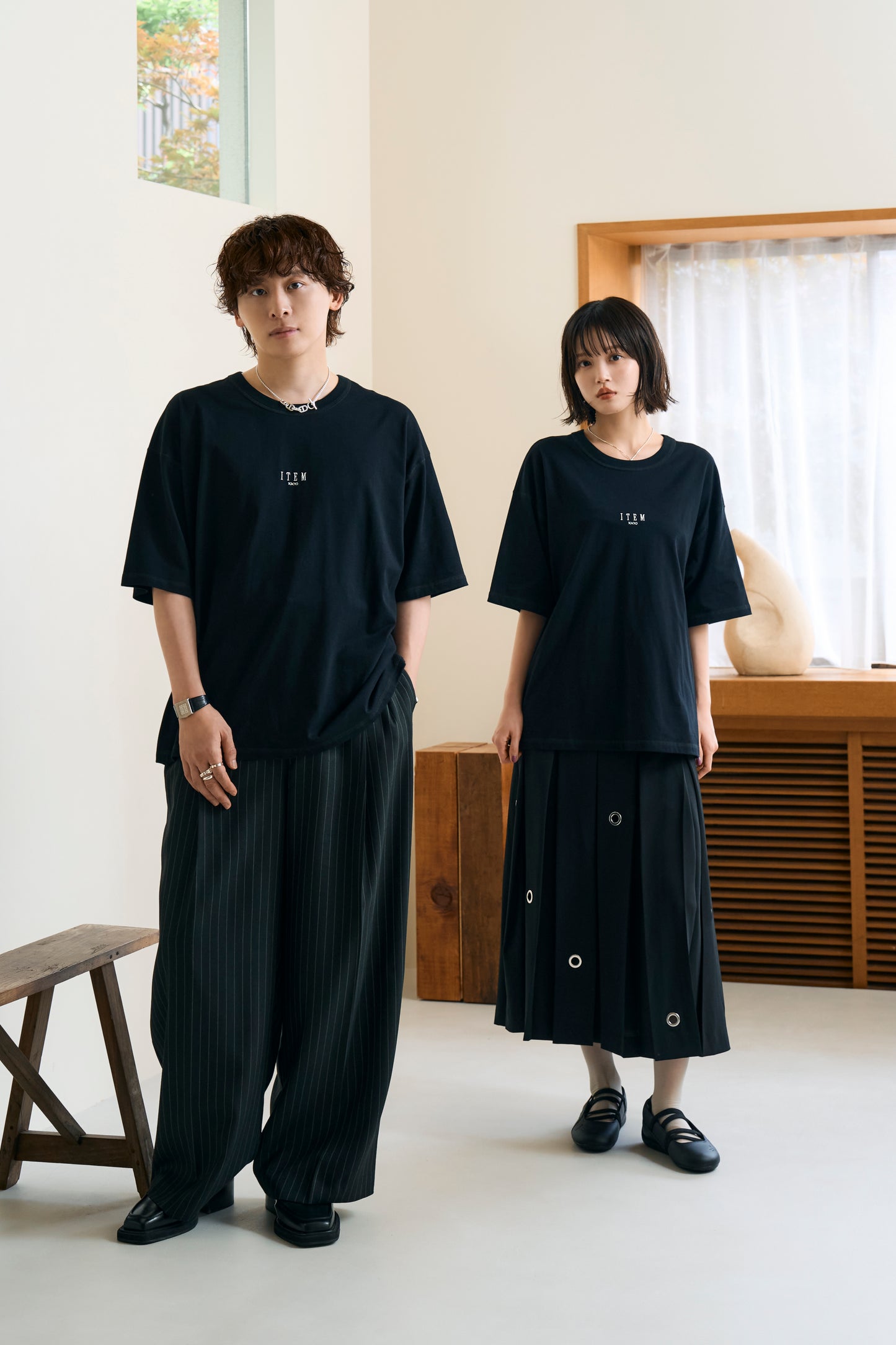 ITEM embroidery tee（black）