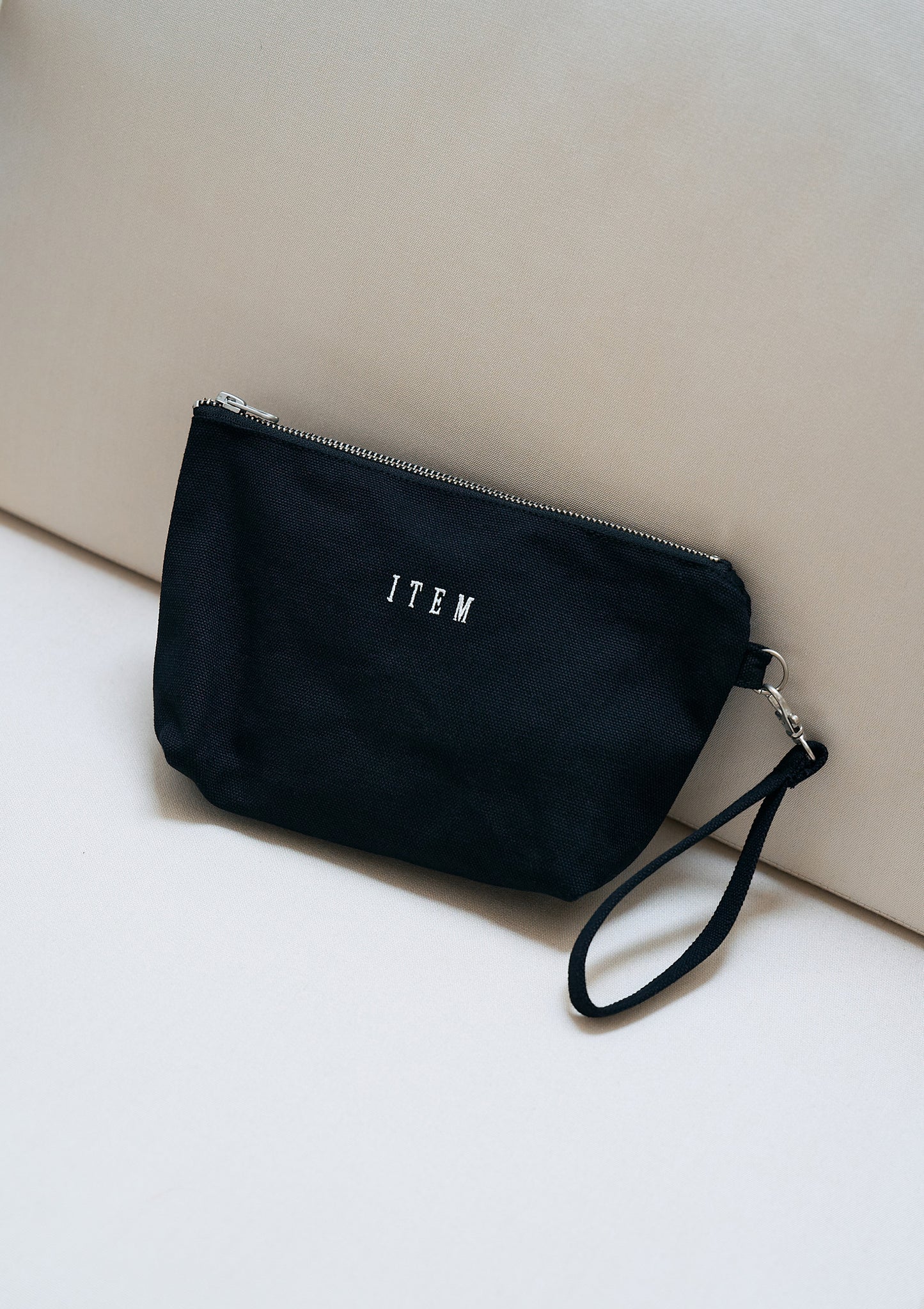 ITEM pouch round