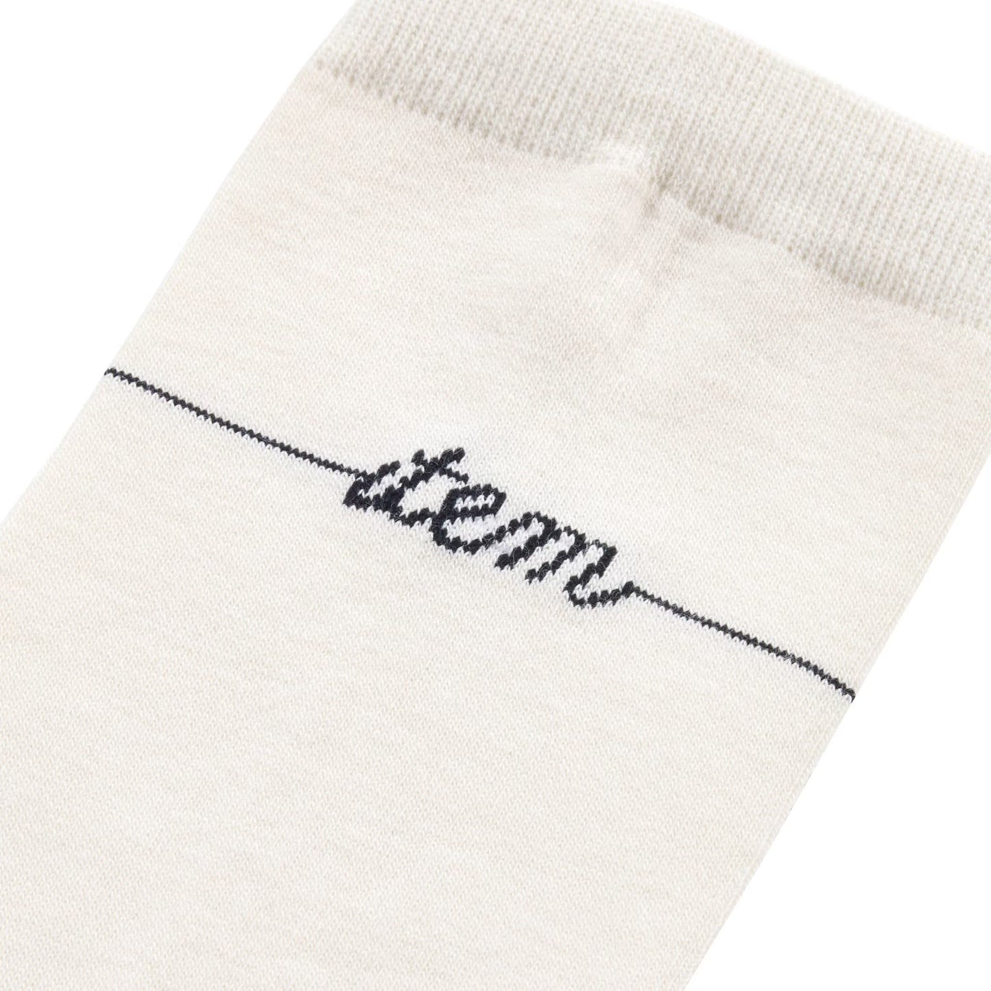 item logo socks（ivory)