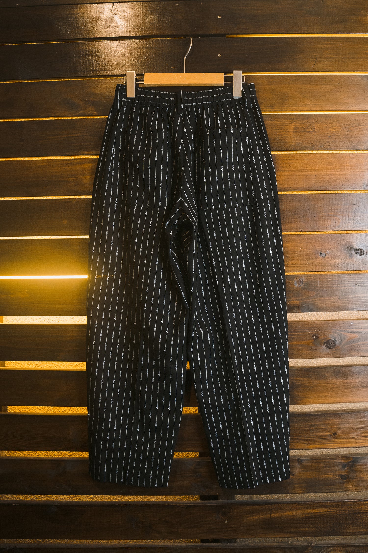 item hand writing stripe pants (black) - itemtokyo